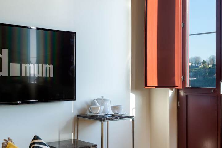 Room 42 of 62