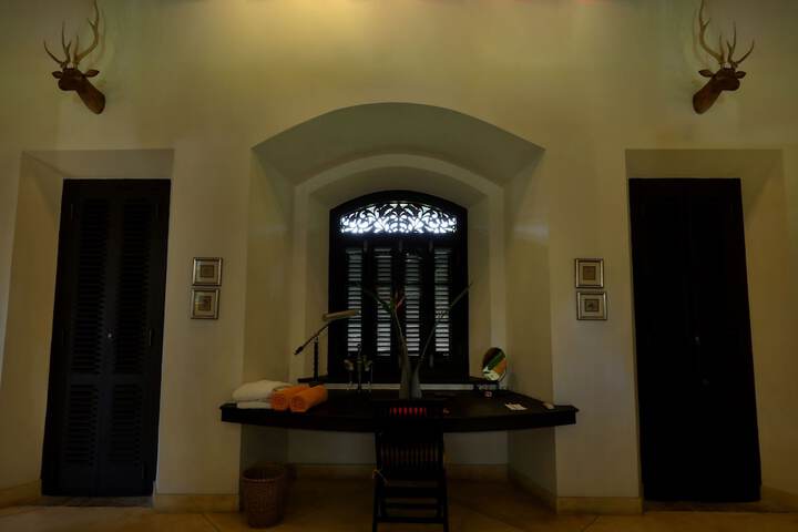Room 15 of 80