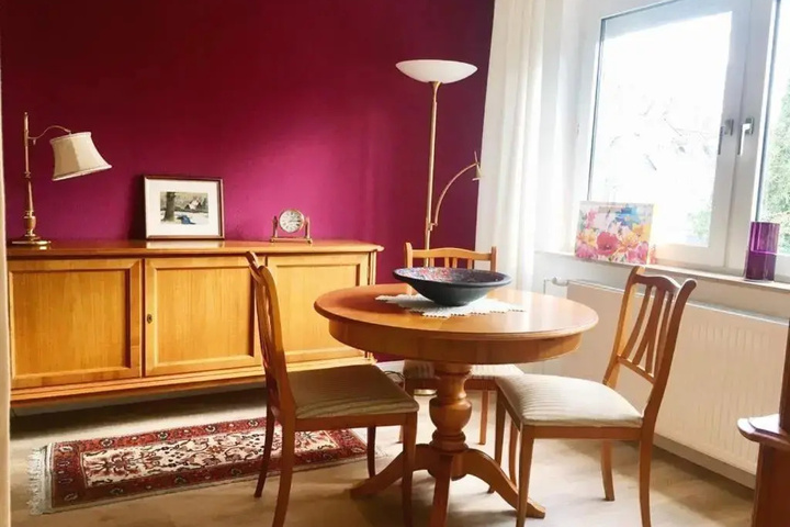 Room 5 of 16