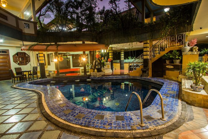 Pool 32 of 58