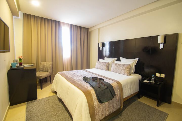 Room 30 of 60