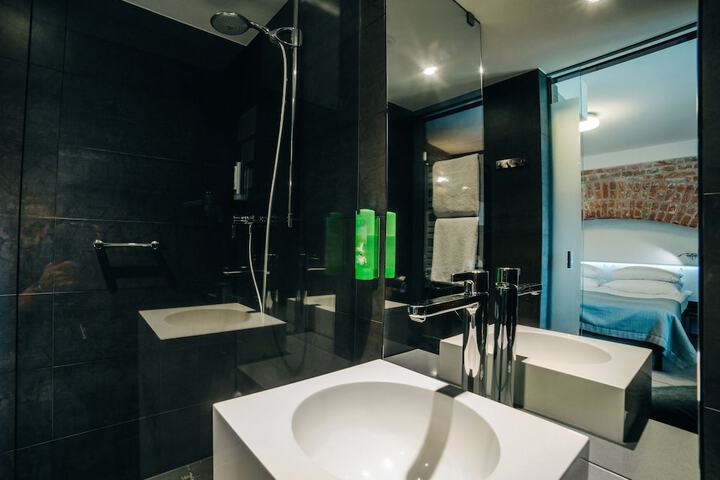 Bathroom Interior Photo