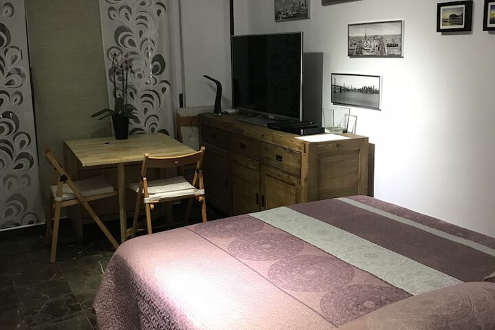 Room 5 of 19