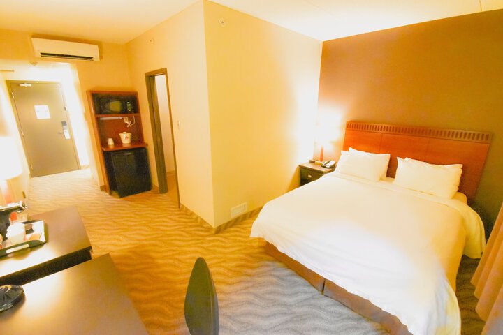 Room 7 of 42