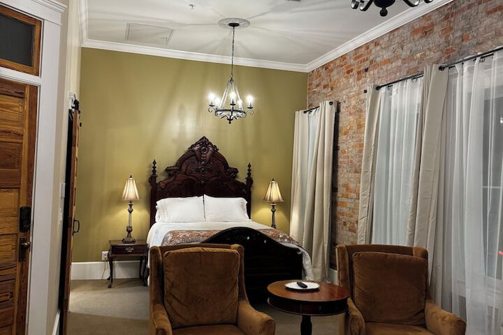 Room 15 of 47