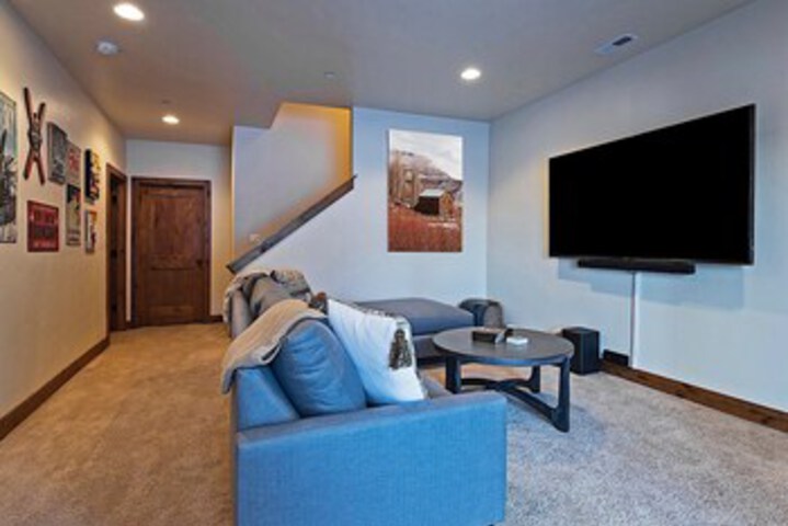 Room 18 of 33