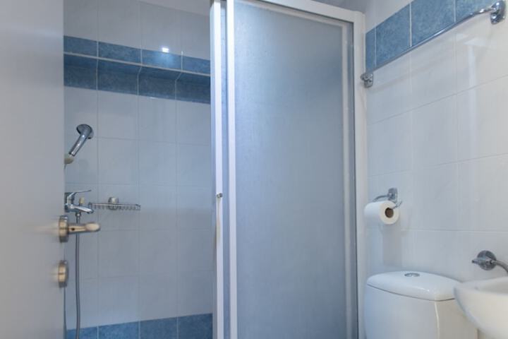 Room 40 of 74
