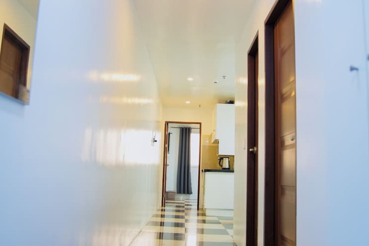 Room 37 of 127