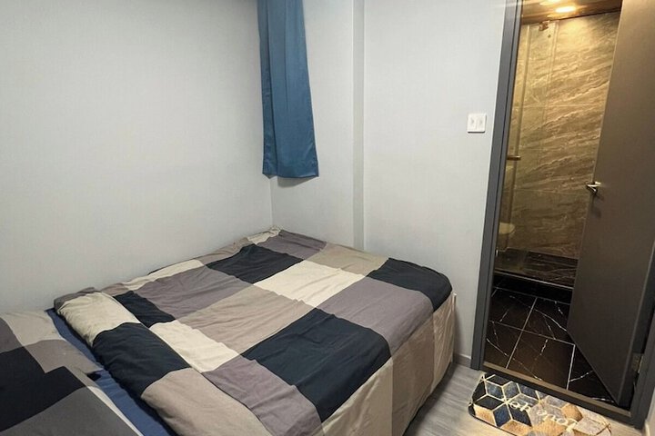Room 10 of 78