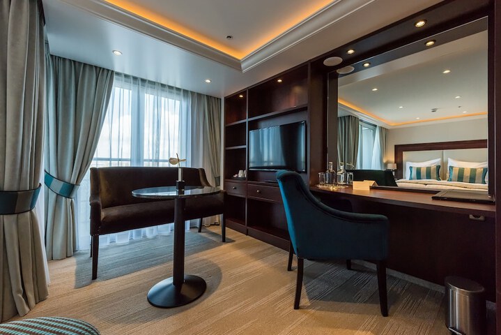 Room 10 of 54