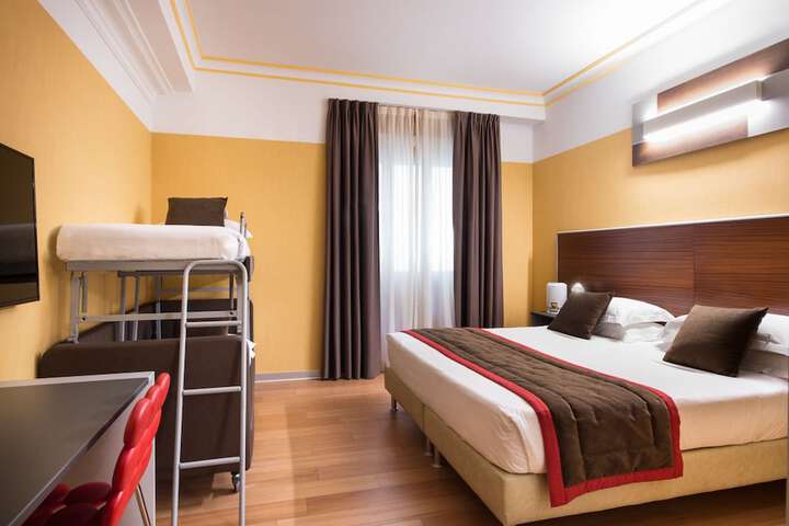 Room 5 of 55