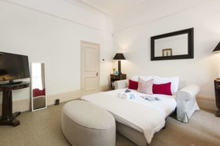 Room 17 of 21
