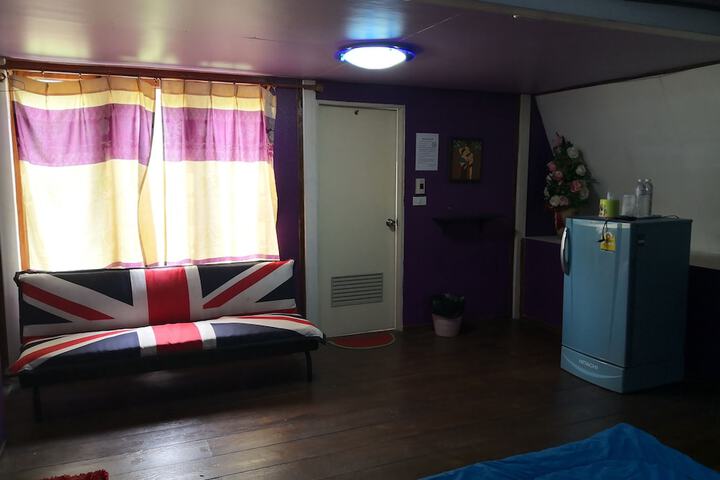 Room 17 of 52