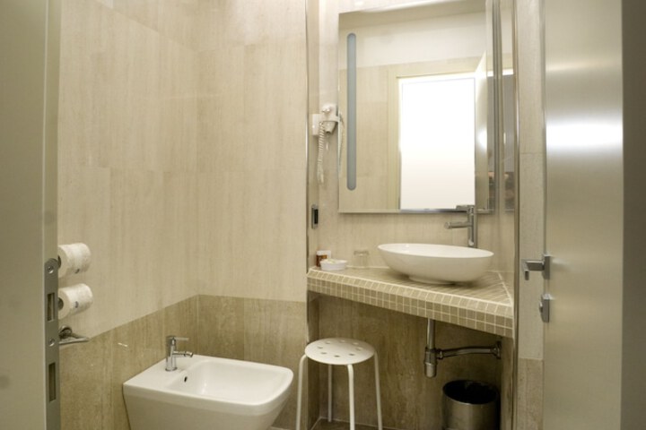 Clean Restrooms