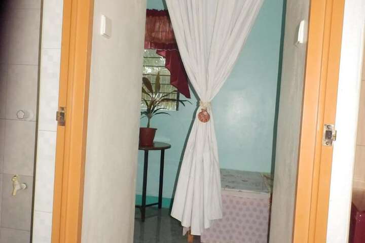 Room 30 of 63