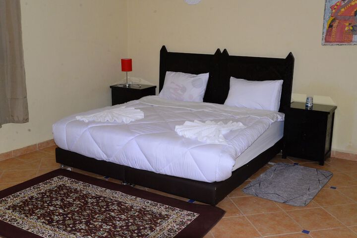 Room 10 of 49