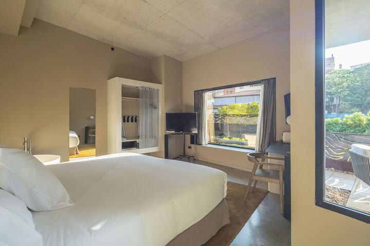 Room 20 of 100