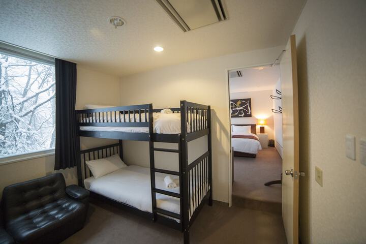 Room 16 of 41
