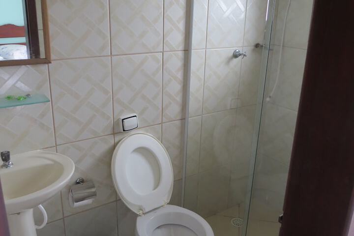 Room 6 of 11