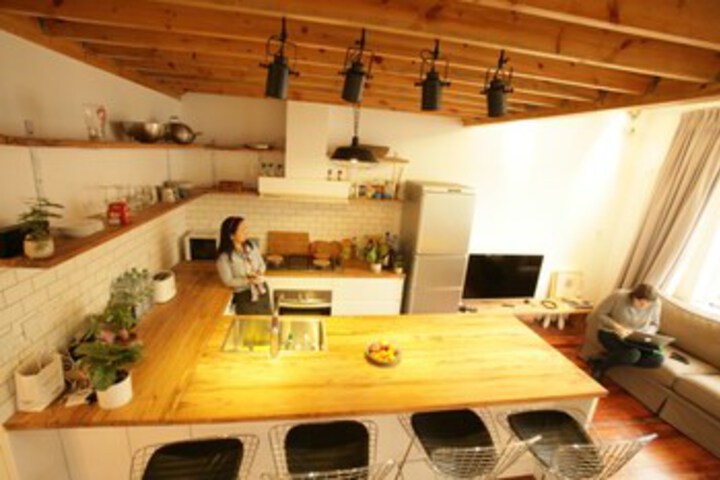 Room 9 of 30