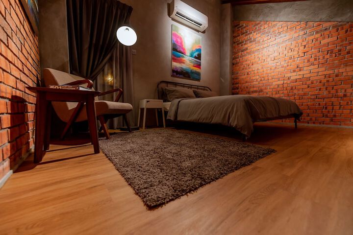 Room 20 of 120