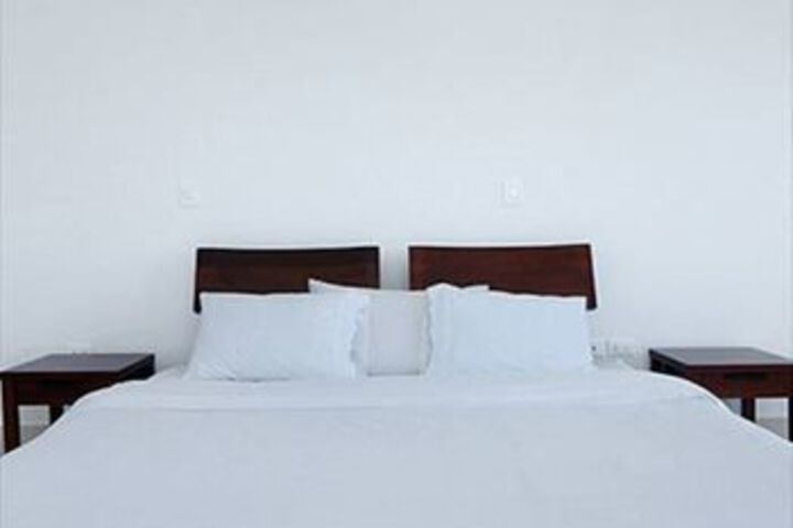 Room 5 of 24