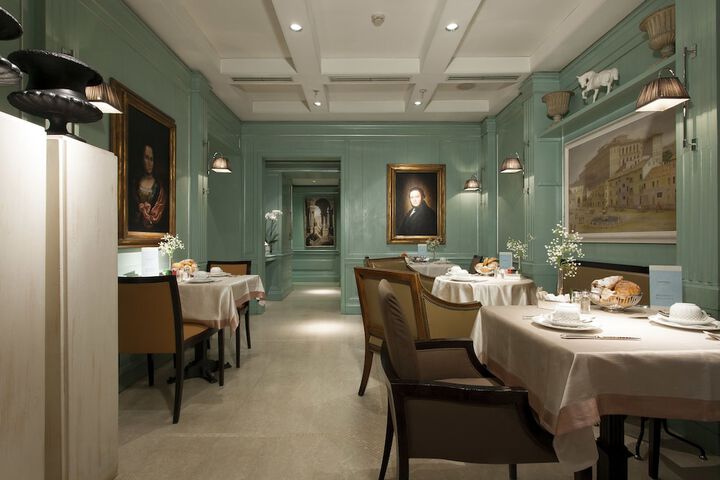 Dining Photos