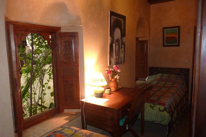 Room 10 of 83
