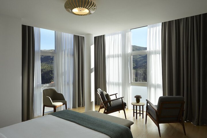 Room 46 of 74