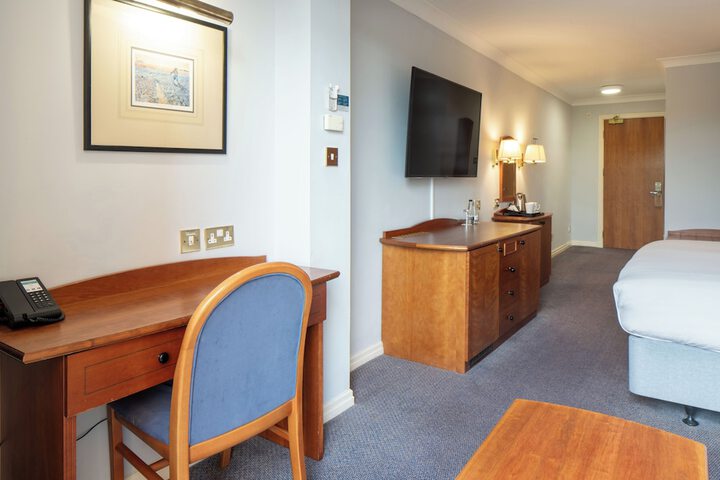 Room 54 of 152