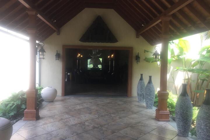 Lobby Entry