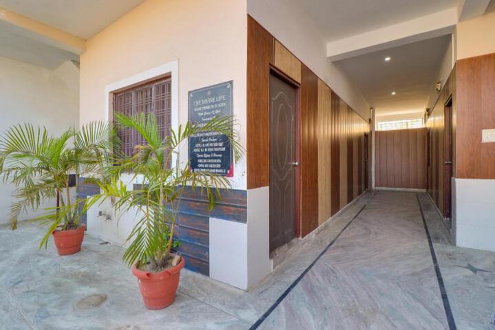 SPOT ON Hotel Divine Life