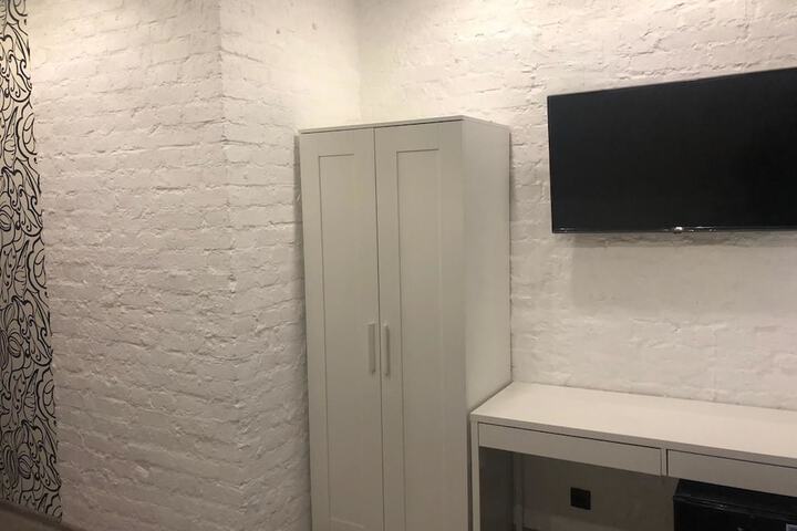 Room 16 of 16
