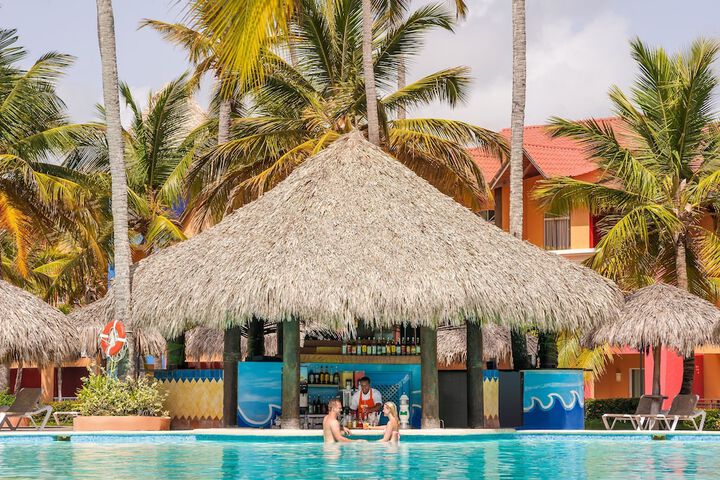 Hotel Pool