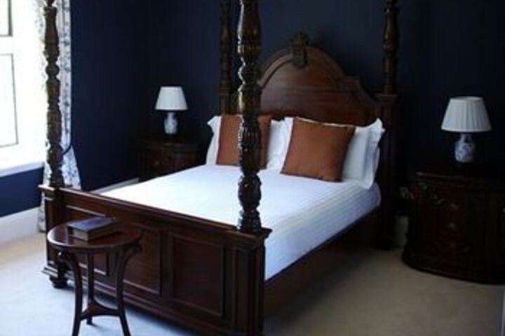 Room 34 of 44
