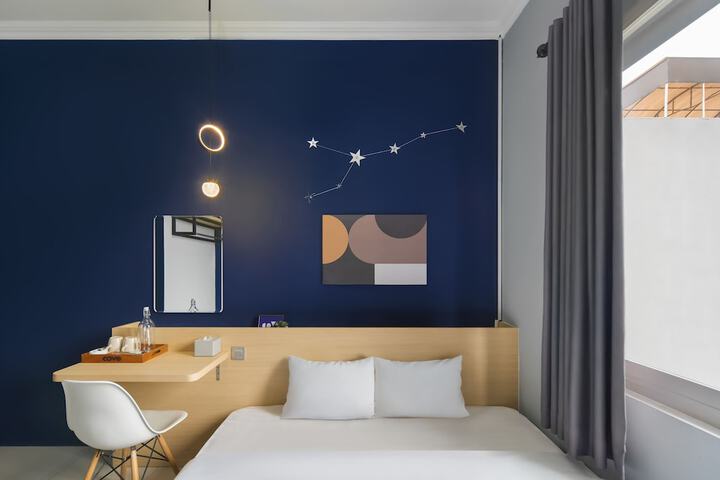 Room 8 of 13