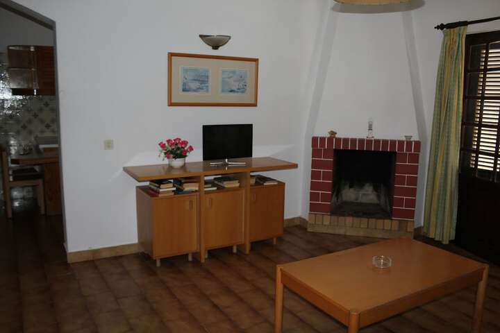 Room 4 of 10