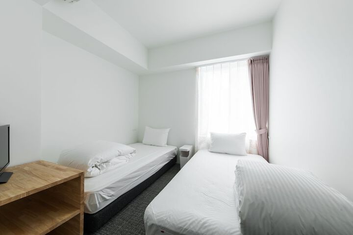Room 15 of 74