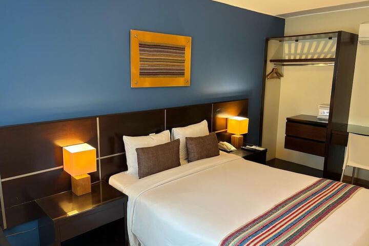 Room 47 of 87