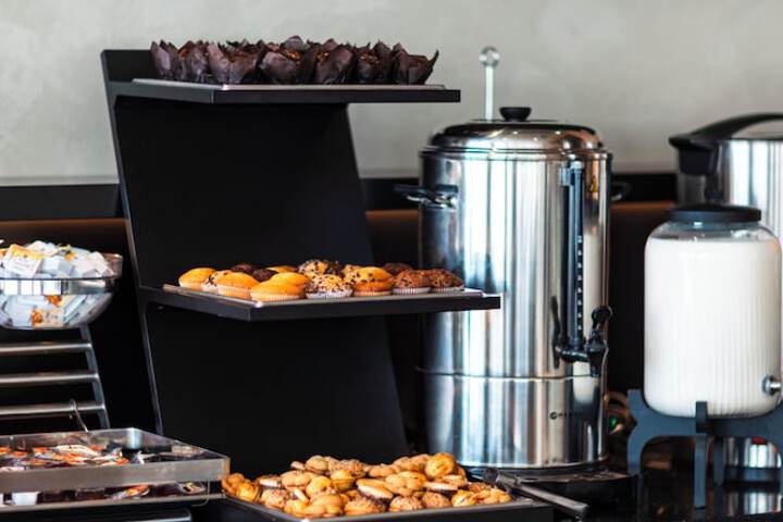 Breakfast/Coffee Service 48 of 62