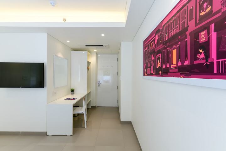 Room 18 of 36