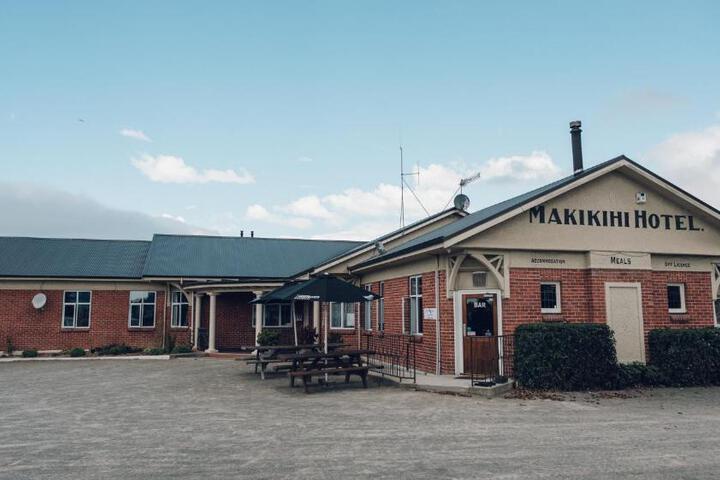 Photo of Makikihi Country Hotel