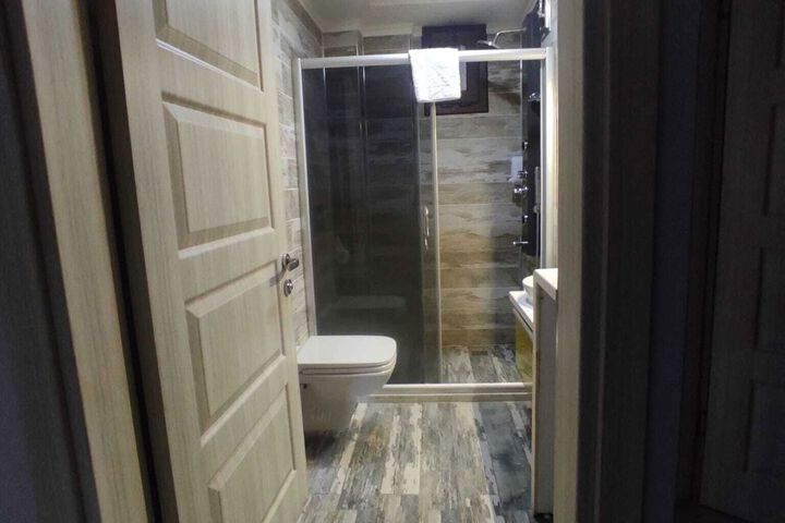 Room 3 of 31