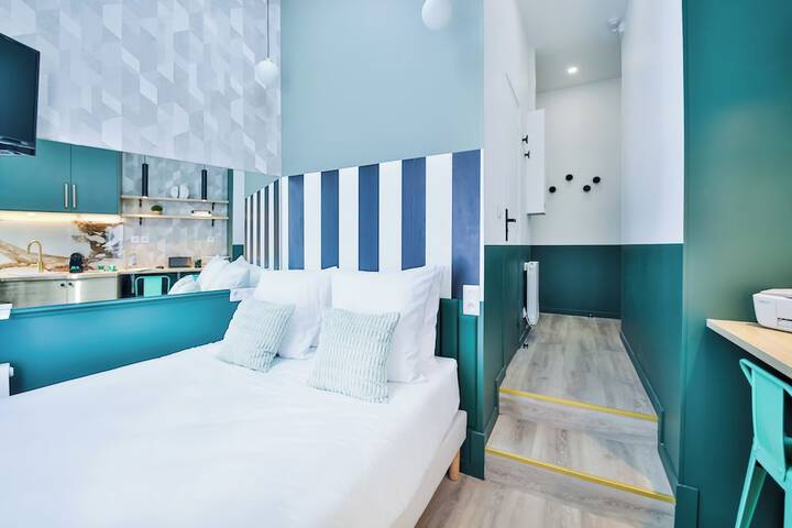 Room 75 of 270