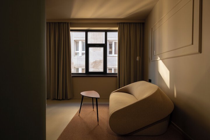 Room 82 of 133