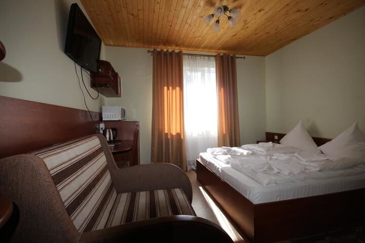 Room 13 of 57