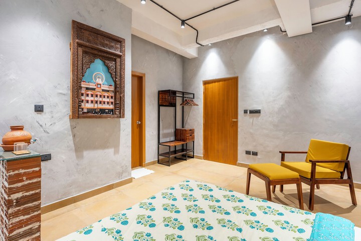 Room 14 of 37