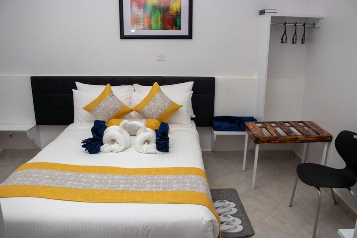 Room 6 of 21