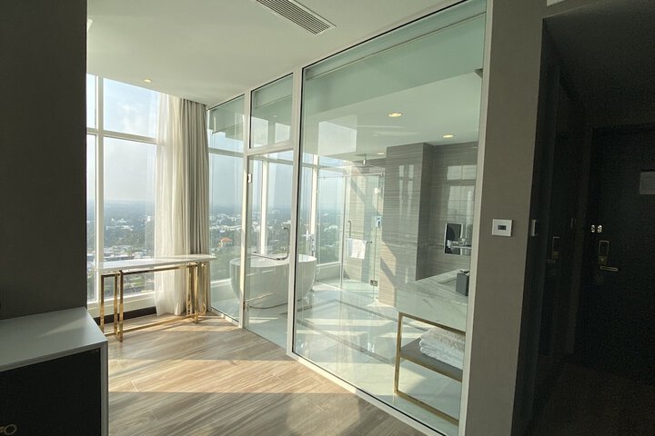Room 44 of 60