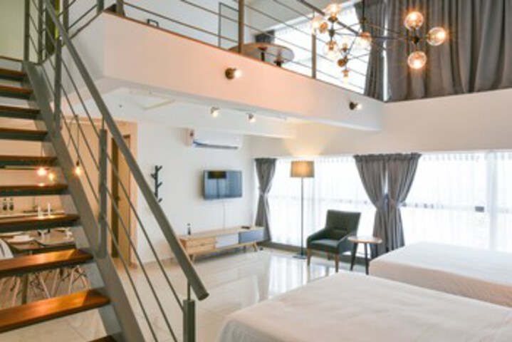 Room 16 of 22